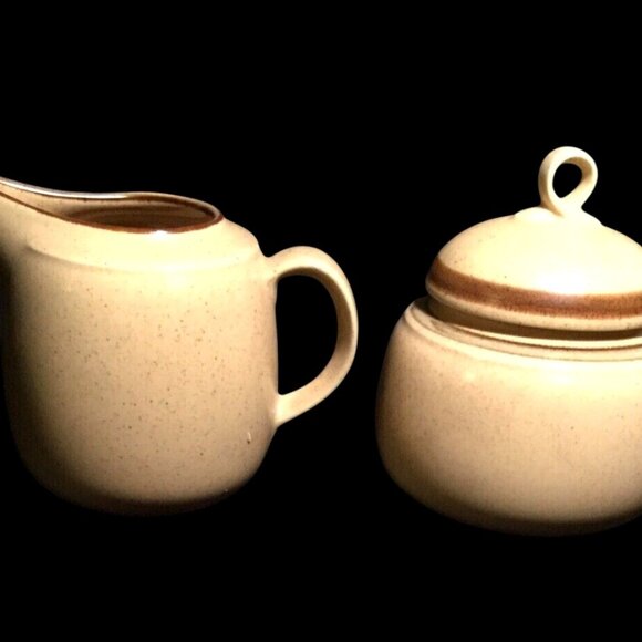 Homespun Made In Japan Tan And Brown Sugar And Creamer Farmcore Cottagecore - Picture 1 of 5